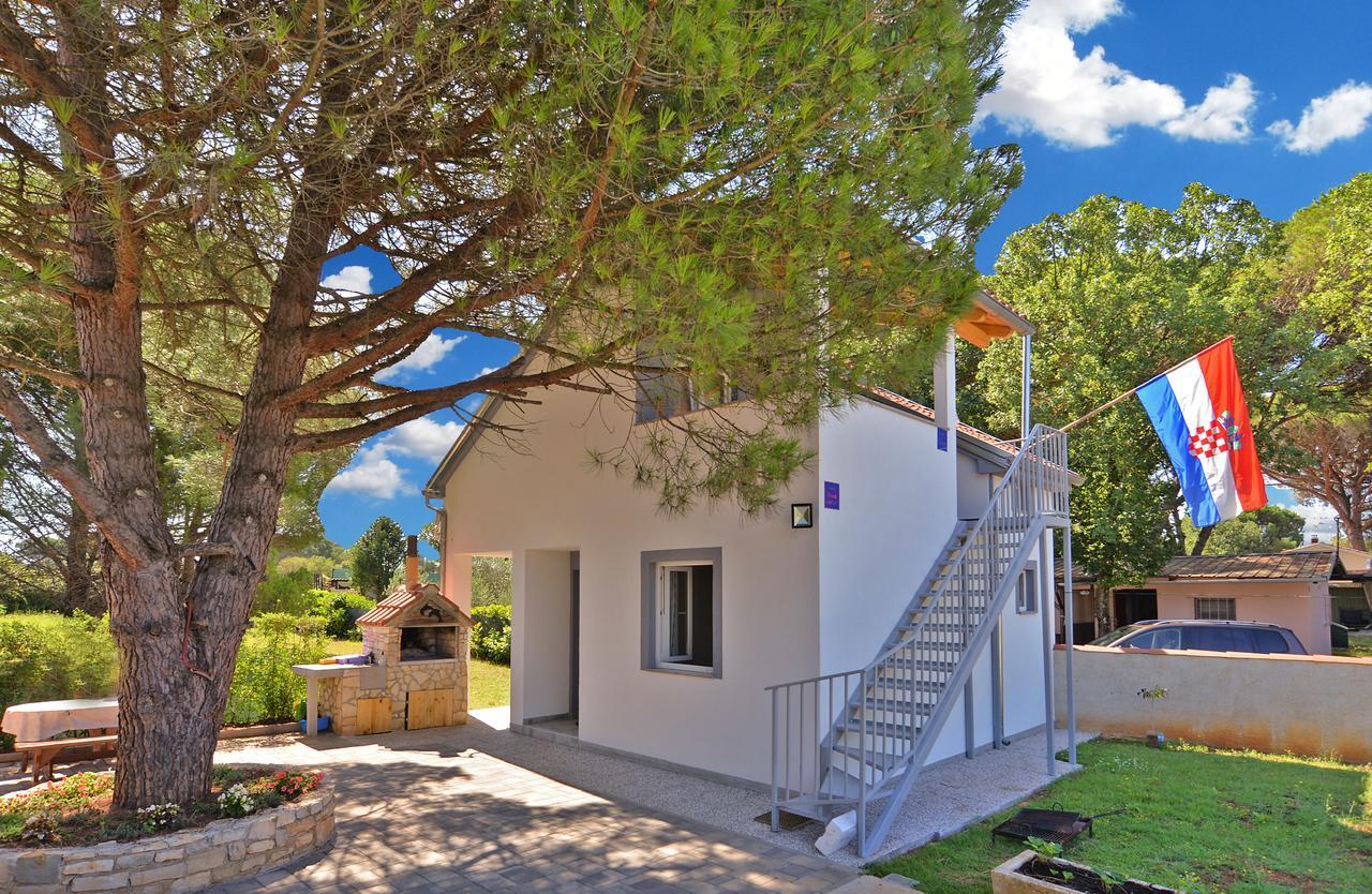 Apartments Josip 1713 Fažana Exterior foto