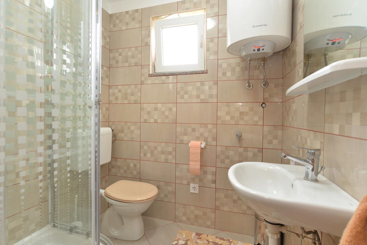 Apartments Josip 1713 Fažana Exterior foto