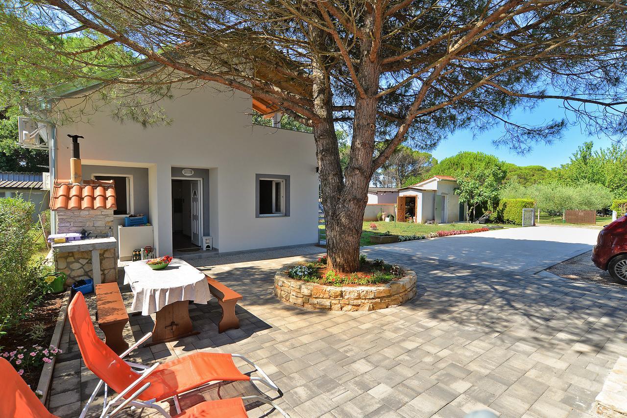 Apartments Josip 1713 Fažana Exterior foto